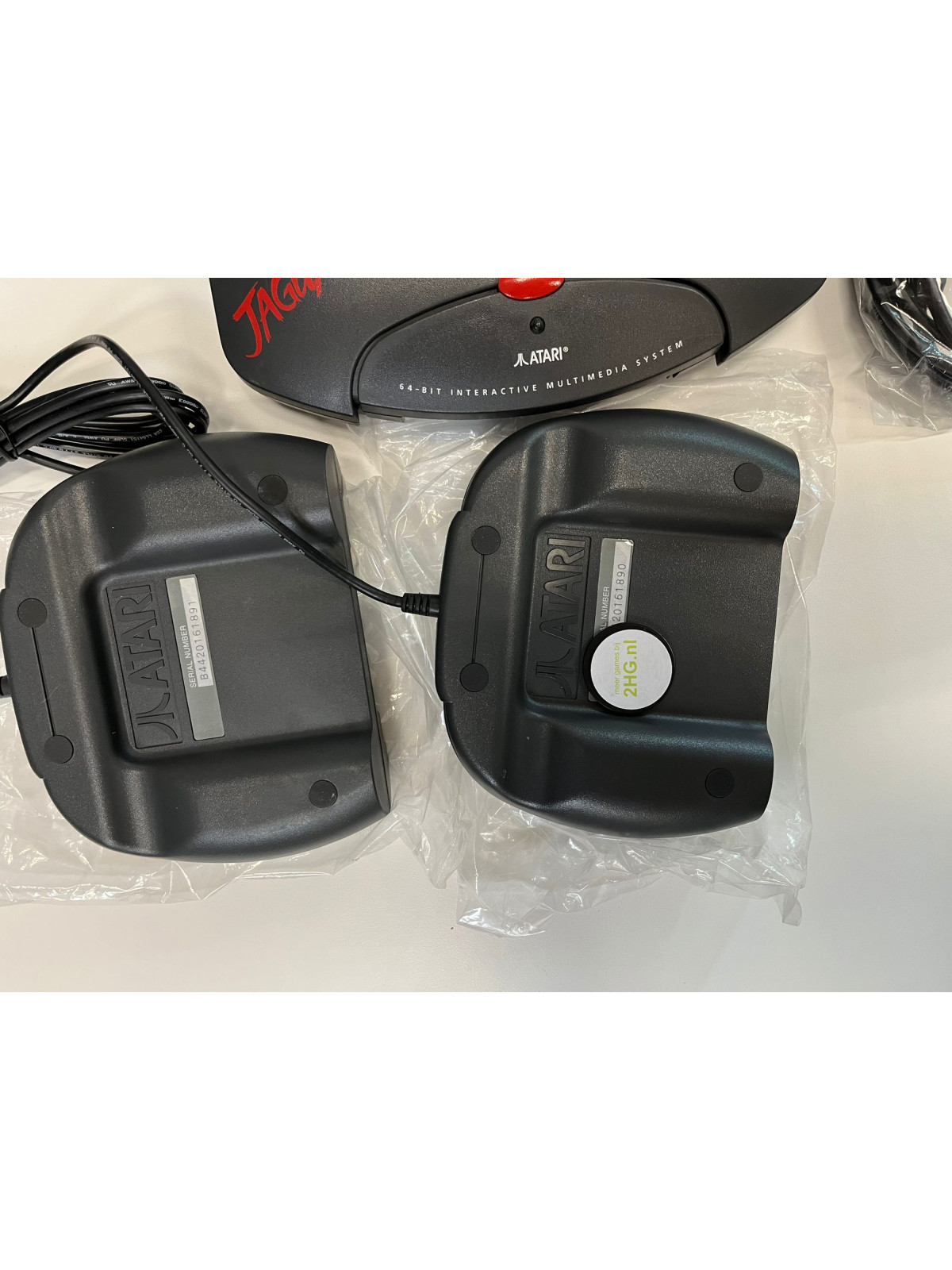 Atari Jaguar Console + 2 Controllers + Cybermorph