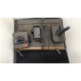 Atari 2600 Woody incl. 2 Controllers Atari 2600  incl. 2 Controllers