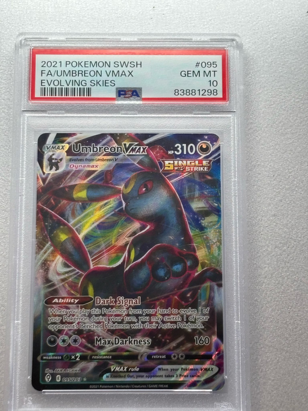 PSA - EVS 095 - Umbreon VMAX (10)