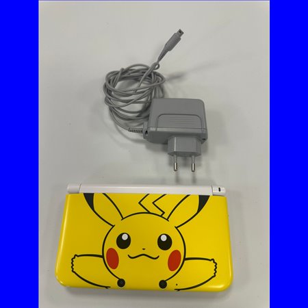 Nintendo 3DS XL Pikachu Edition