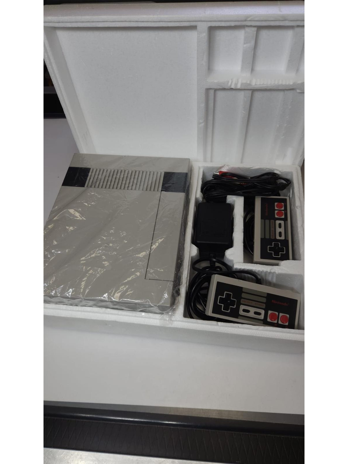 Nes Console Boxed Control Deck