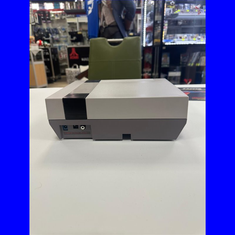 Nes Console incl. 2 Controller en Zapper